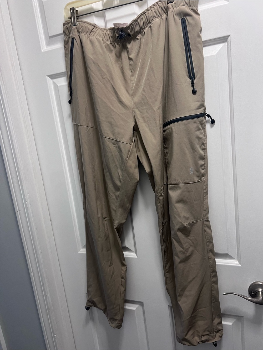 Women's Beige Hiking / travel pants with Zip Pockets